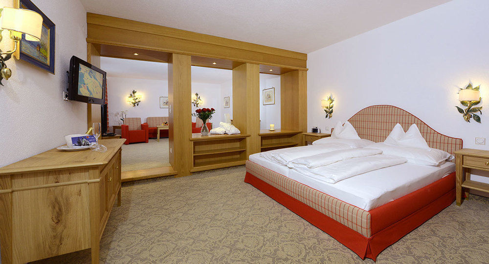 Ulli Hotel